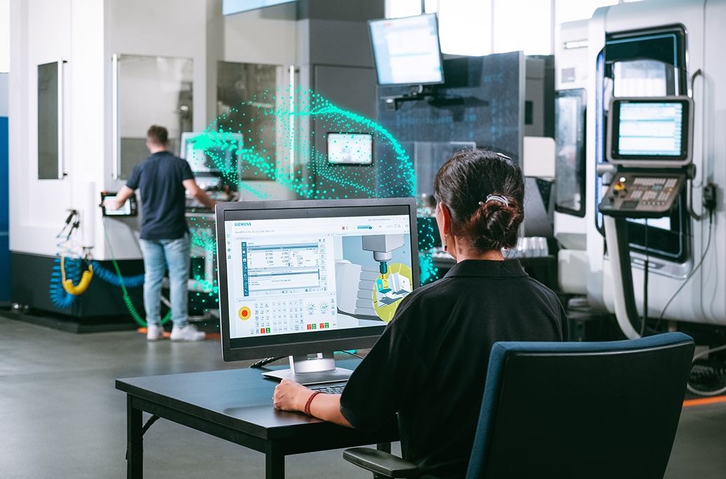 Der Digitale Zwilling ermöglicht es, Arbeitsprozesse vollständig virtuell zu simulieren und zu testen. | Bild: Siemens